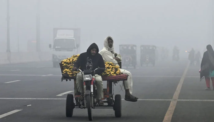 https://otcnewsmagazine.com/lahore-aqi-drops-out-of-hazardousafter-air/