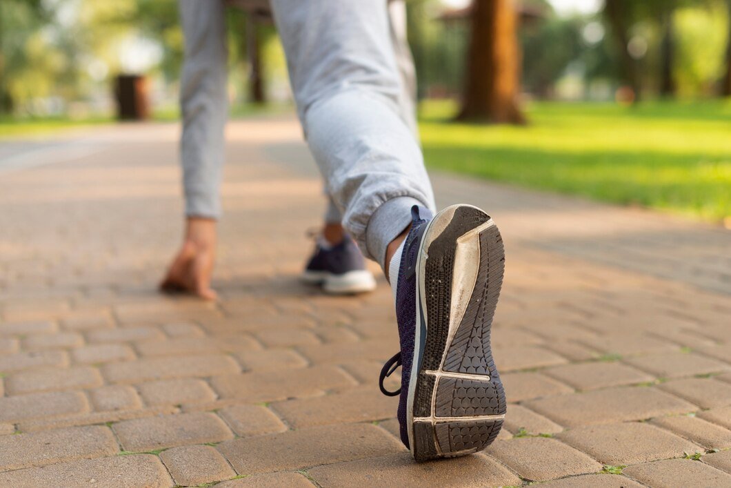 https://otcnewsmagazine.com/7-amazing-benefits-of-walking-backward-22-feb/